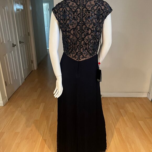 $538 TADASHI SHOJI COLLECTION SILK BEADED TRIM GOWN SIZE 12 NAVY - Picture 6 of 7